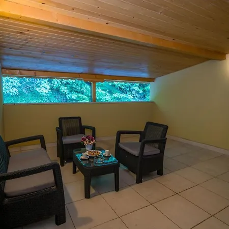 Family Park Kyoshkove ホテル