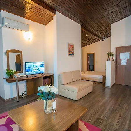 Family Park Kyoshkove Hotel 3*